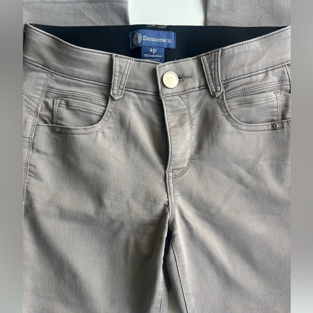 Democracy Taupe Jeans Absolution